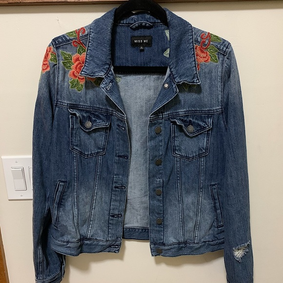 Miss Me jean jacket - Picture 1 of 3